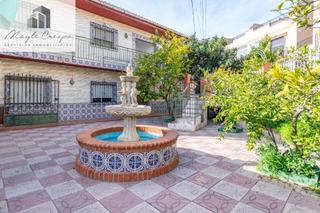 Casa  Retiro (am). Gran vivienda sobre solar de 781 m.
