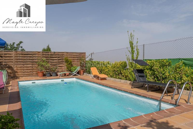Foto 1403bf75-f589-4341-8f6c-2ffd992a018e. Chalet precioso chalet independiente con piscina en Cumbres Verdes en Zubia (La)