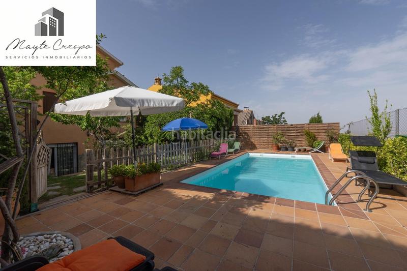 Foto b864ab0e-dde9-4d1e-8614-954deea0cd9b. Chalet precioso chalet independiente con piscina en Cumbres Verdes en Zubia (La)
