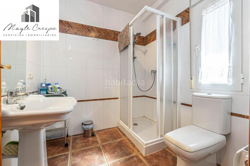 Foto f41e45af-bf4d-492c-8e76-2d55f8de11f8. Chalet precioso chalet independiente con piscina en Cumbres Verdes en Zubia (La)