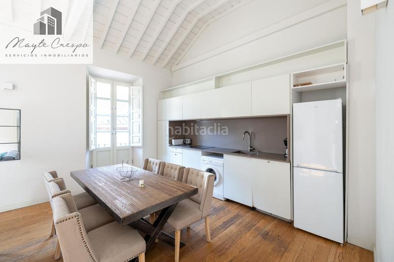 Foto 5a3ef2cd-5d54-4316-b629-92ab73969c1d. Dúplex impresionante piso en dos alturas en el corazón en Granada