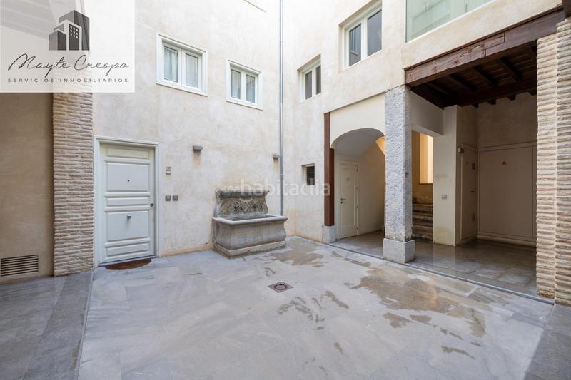 Foto 6adf895c-cd29-4a22-8a87-05a079c2038d. Dúplex impresionante piso en dos alturas en el corazón en Granada