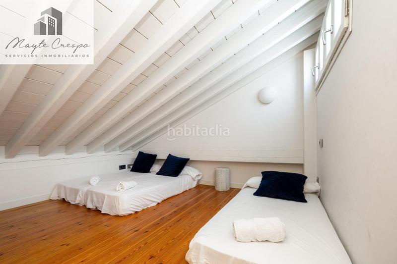 Foto 9cbd2b0d-fb90-45e8-8c70-9c9b1cd3ebd5. Dúplex impresionante piso en dos alturas en el corazón en Granada