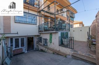 Casa adosada en Ogíjares. Chalet adosado en ogijares