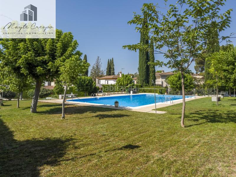 Foto 0c910aec-a985-4aa5-aa73-a08e3830632d. Chalet en calle pinsapo (cub) 2 chalet independiente en la prestigiosa urbanizacion pantano de cubillas en Albolote