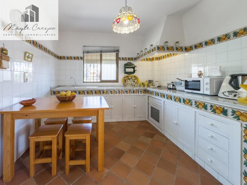 Foto 3bfe2cbb-e524-4c56-9945-40d0300f3227. Chalet en calle pinsapo (cub) 2 chalet independiente en la prestigiosa urbanizacion pantano de cubillas en Albolote