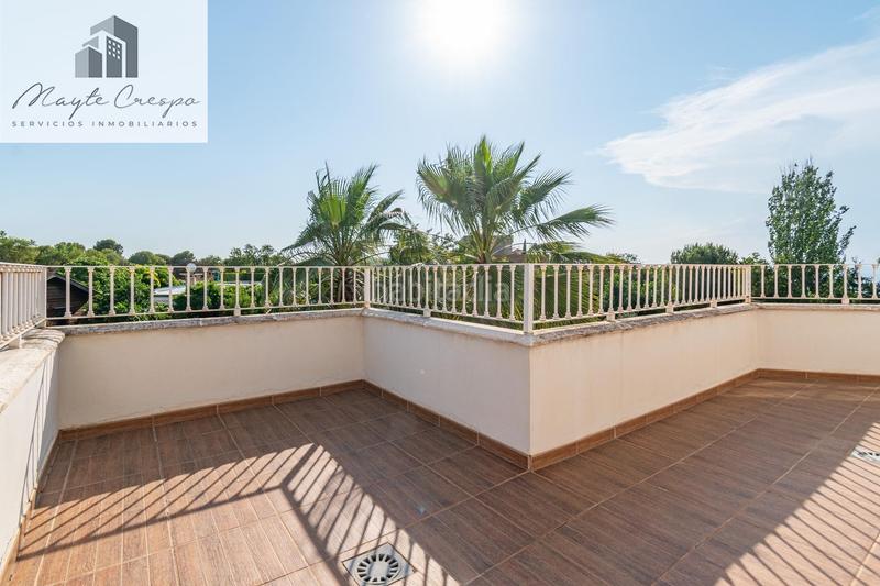 Foto 16df360f-ded3-430f-a3d6-49d9b1010ee6. Chalet mit heizung parking pool in Barrio de la Vega Monachil