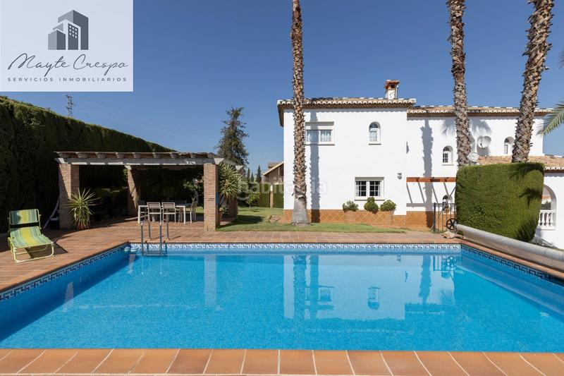 Foto ff4fb217-4e9e-41a0-b8ec-84c57824c307. Chalet en calle calle del lirio precioso chalet independiente en Gójar