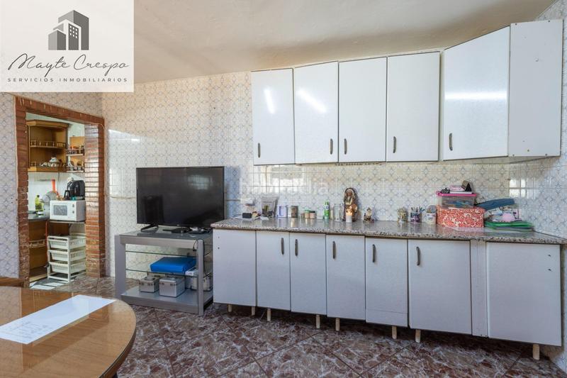 Foto efa503c3-4bcb-43eb-afd8-a5d05a018e59. Casa oportunidad amplia casa de 250 m para reformar a tu gusto en Armilla