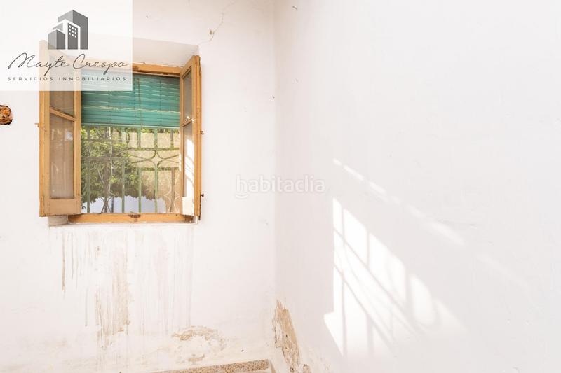 Foto e5a9e62a-d102-4644-b7da-e91543631ed2. Casa adosada casa centrica para reformar en Albolote
