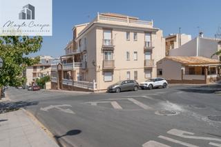 Pis  Calle  la paloma 15. Oportunidad única piso exterior en la zubia, barrio de san antón