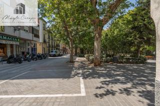 Pis  Calle fabrica vieja. Céntrico piso en tercera planta de 3 dormitorios, baño y balcón