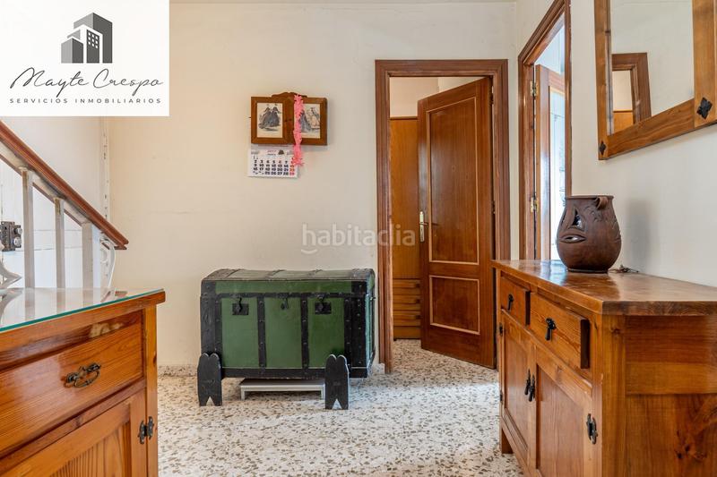 Foto d4e11be6-1c95-40a2-8b84-e01b4a8f41fa. Chalet en camino de la barrera (far) 58 el Fargue 2000 metros de parcela segregable con chalet de 178m en tres plantas mas nave de 90 metros en Granada