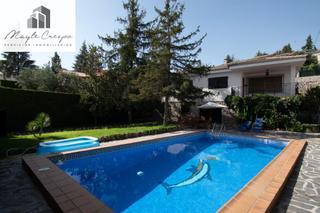 Xalet  Calle del mesón. Preciosa casa con piscina privada en urbanización molino alto