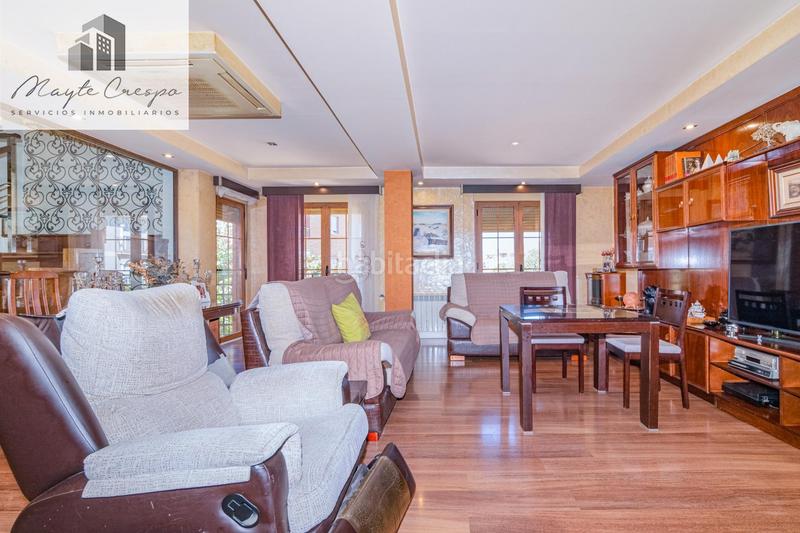 Foto 0283cf85-9725-46bc-9a89-319ab7a6d280. Casa a schiera con riscaldamento in Barrio de Zaidín Granada