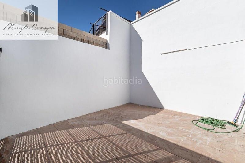 Foto 2ad963cf-dee6-47fc-bf2d-7e5f85cffdb2. Chalet mit parking pool in Altos de la Zubia Zubia (La)