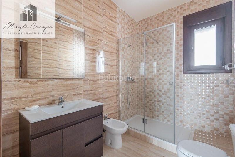 Foto a959d1f1-52f0-4576-8187-16310e927208. Chalet mit parking pool in Altos de la Zubia Zubia (La)