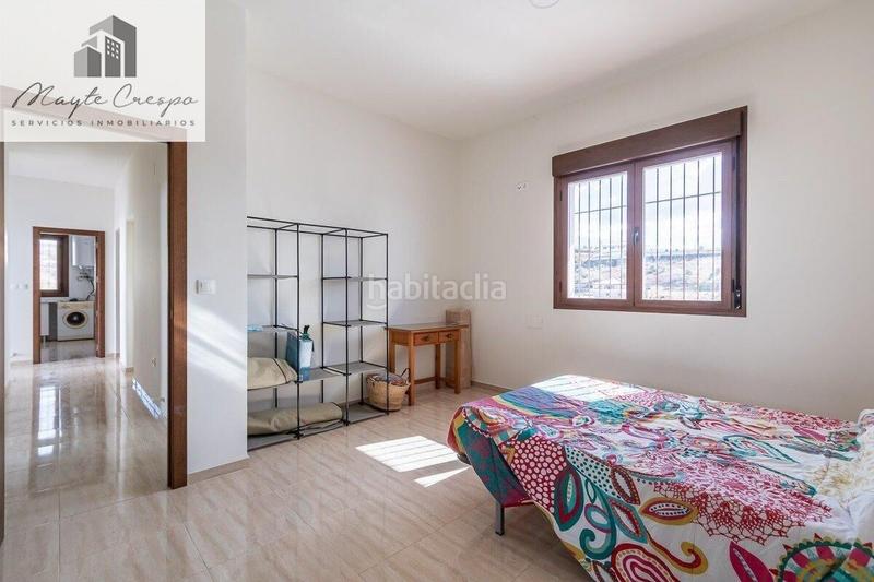 Foto f72fbfc5-45dd-41e5-949f-0231dd0a8877. Chalet mit parking pool in Altos de la Zubia Zubia (La)