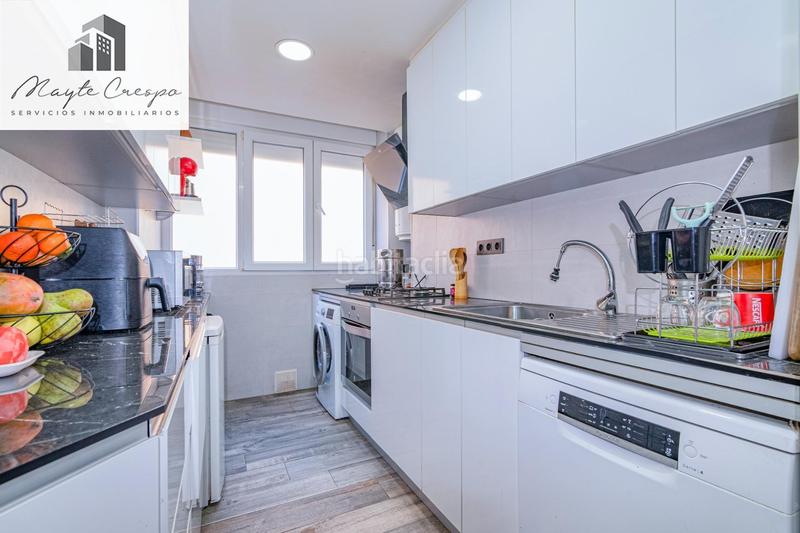 Foto 6bc84e16-0bba-4ce8-8526-77d98c81f84d. Piso  en pintor manuel maldonado en Barrio de Zaidín Granada