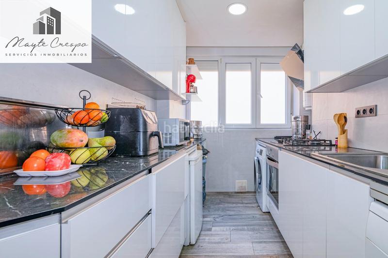 Foto a65dfbb7-6940-41af-9410-c2fed0db6b2c. Piso  en pintor manuel maldonado en Barrio de Zaidín Granada