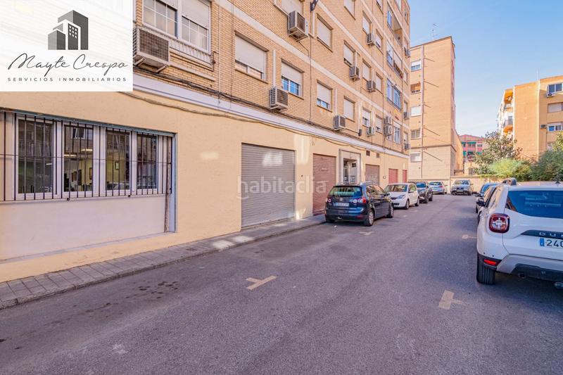 Foto b939a60a-d15b-4106-8849-438dc512dd9e. Piso  en pintor manuel maldonado en Barrio de Zaidín Granada