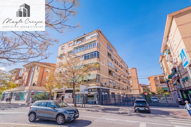 Foto d8614e0b-e4fd-4659-a621-a86fa31cbe5b. Piso  en pintor manuel maldonado en Barrio de Zaidín Granada