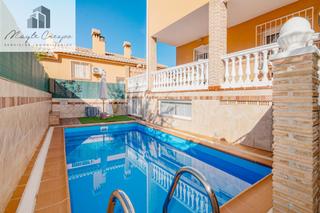 Casa bifamiliare  Calle mozart. Espectacular casa en venta en jun