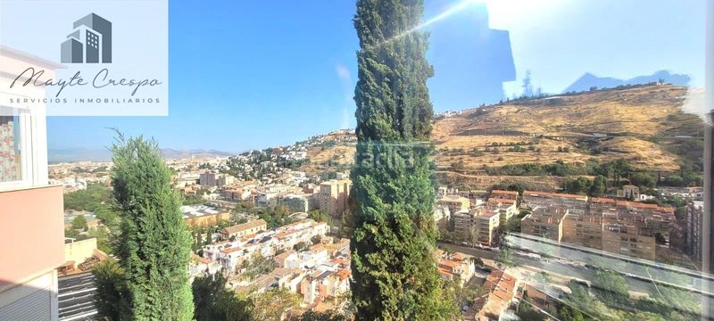 Foto aaa9bcca-b457-4445-8cdf-b21a37dcda7e. Chalet exclusivo chalet en urbanización el serrallo en Granada