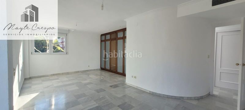Foto b98a820c-89b0-47aa-83cf-48d069de2f27. Chalet exclusivo chalet en urbanización el serrallo en Granada
