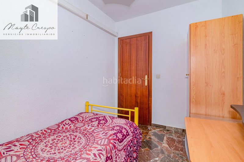 Foto 0db6fb2d-7972-489c-9c9f-2909a2373200. Dúplex amb aparcament a Joaquina Eguaras Granada