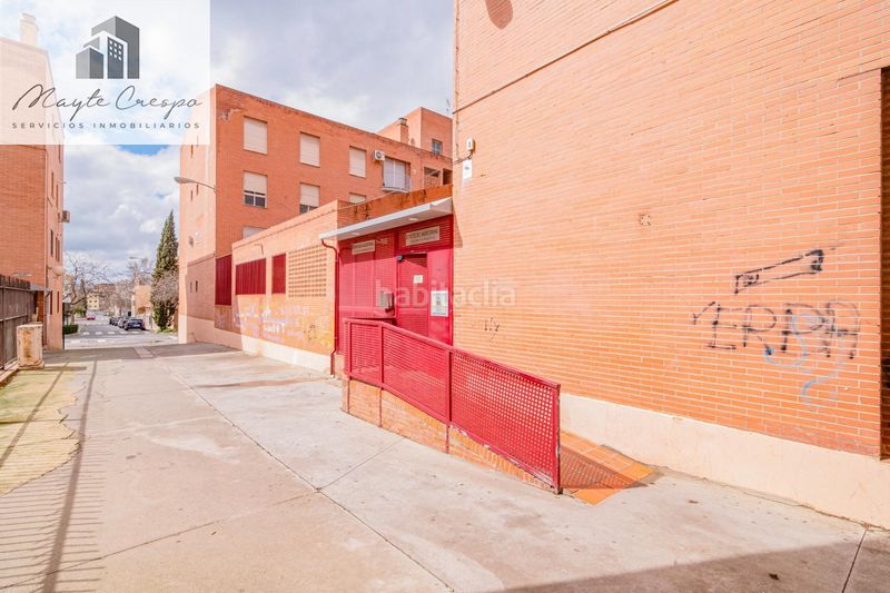 Foto 84ee2c39-9e9a-4f20-9adf-f0eda0add912. Dúplex amb aparcament a Joaquina Eguaras Granada