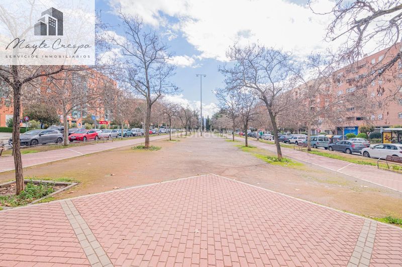 Foto 8eb41953-b541-4980-840b-1e7629fe8175. Dúplex amb aparcament a Joaquina Eguaras Granada