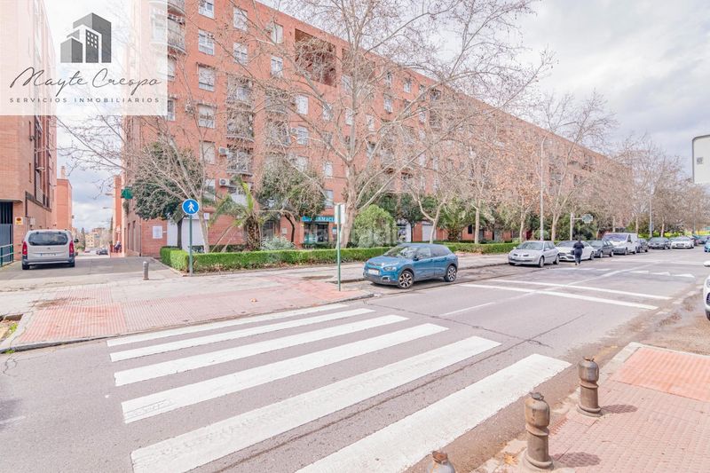 Foto a3be6775-e3ab-44b8-9c5e-4ed0eb74b311. Dúplex amb aparcament a Joaquina Eguaras Granada