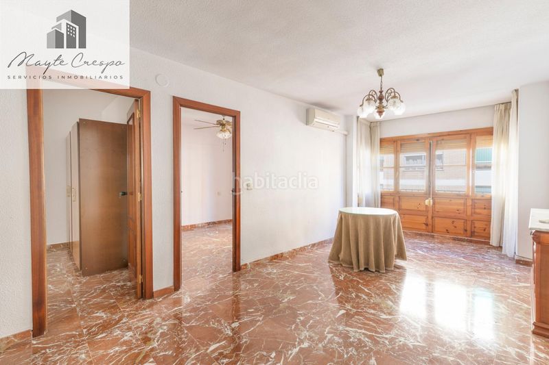 Foto 38fbf0fd-e6a1-4b2a-8fbe-eb7394d3d7b7. Pis a Loja