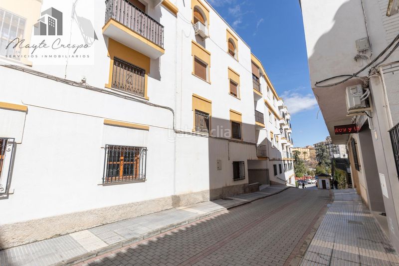 Foto 62921791-82bb-4197-95fe-7690583def2b. Pis a Loja