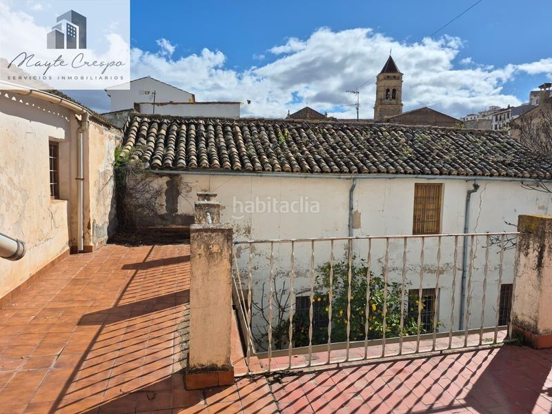 Foto 7f3059e4-4f75-4888-9866-0299fe43c56e. Casa adossada amb aparcament a Loja