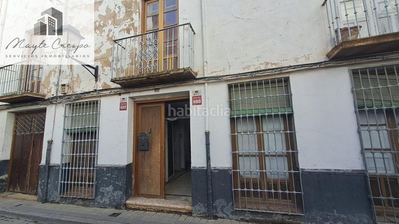 Foto ab0bc7da-2d83-4ee3-aad2-71db08df86e2. Casa adossada amb aparcament a Loja