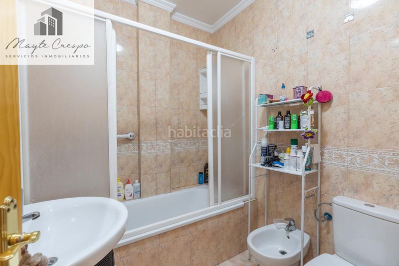 Foto 71a81313-e940-4127-aa38-33d5595b7b74. Casa aparellada amb calefacció aparcament a Atarfe