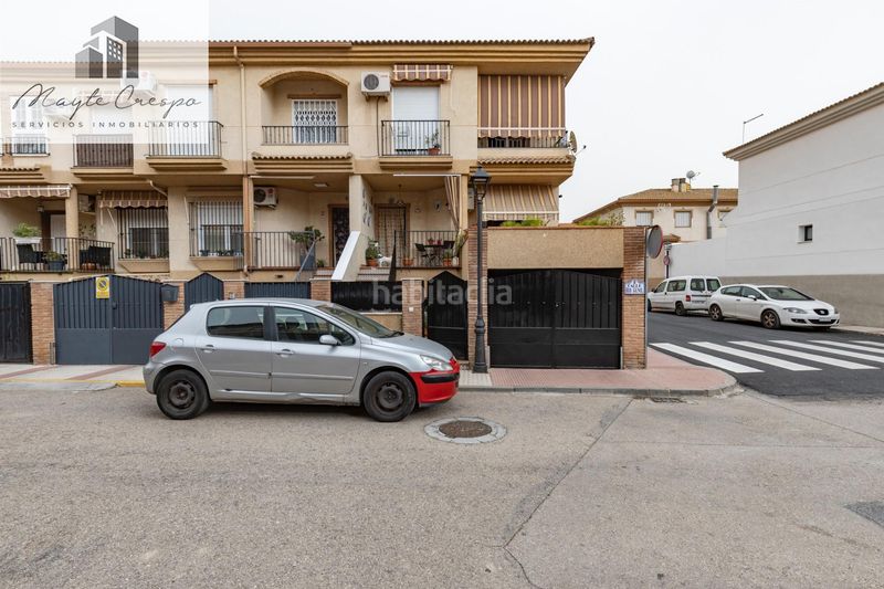 Foto b24a495d-435a-4046-8a26-f2a8660d8eed. Casa aparellada amb calefacció aparcament a Atarfe
