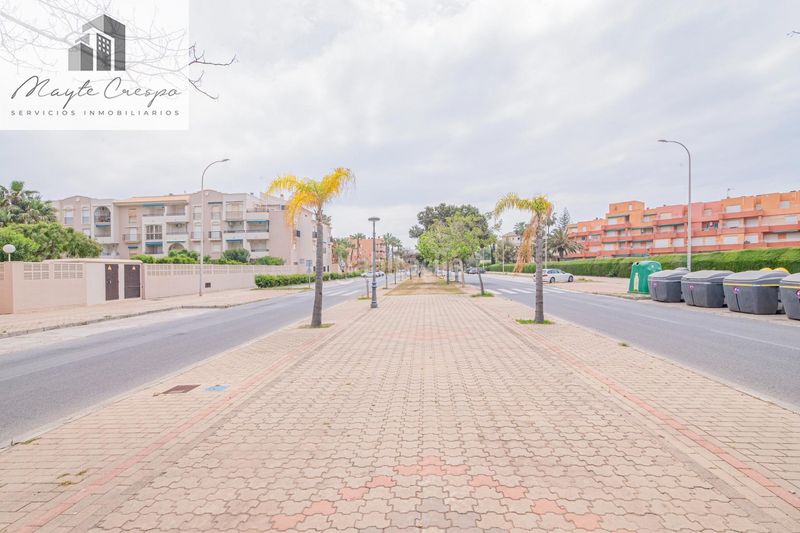 Foto 4cd1d505-687a-4d5d-8608-1b78dd1d81c0. Pis amb piscina a Salobreña costa Salobreña