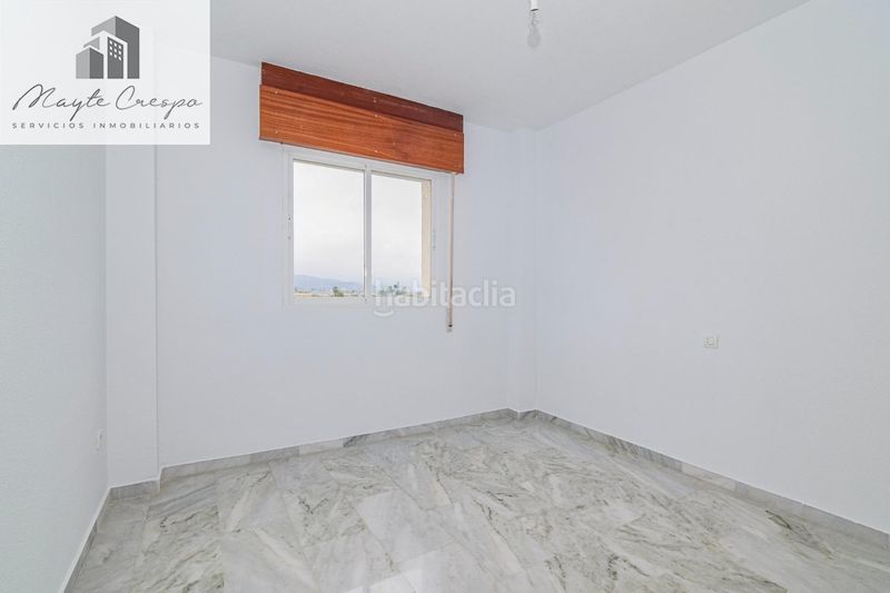 Foto f1fe5ad7-3ee8-4b02-86cd-bef168bfd289. Pis amb piscina a Salobreña costa Salobreña