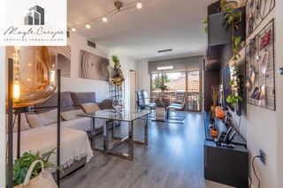 Etagenwohnung in Calle  pintor murillo 5. Piso amplio impresionante vistas 4 dormitorios garaje y trastero