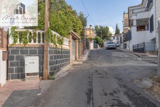 Chalet  Calle de san leonardo. Vivienda independiente