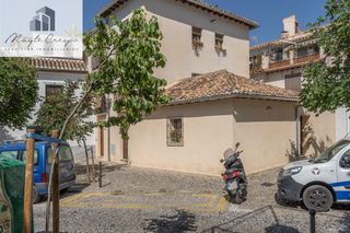 Casa  Plaza placeta de abad. Una joya en el corazón del albayzin con licencia turística