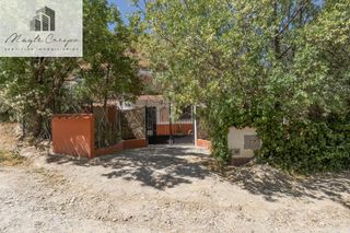 Bauernhof in Caniles. Conjunto de tres casas cueva de 147 m2 en barrio de san juan, 29