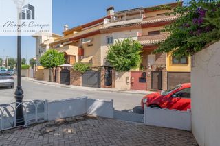 Casa  Calle lanzarote. Vivienda unifamiliar adosada en ogijares