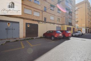 Local Comercial a Calle Ingeniero Santa Cruz
