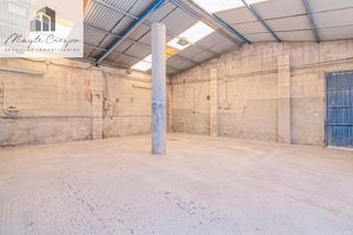 Nave industrial en Atarfe. Finca en atarfe con dos naves y cobertizo