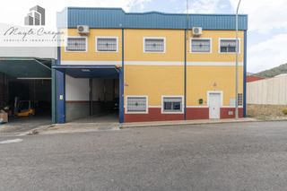 Capannone industriale  Poligono industrial fuensanta. Se vende negocio rentable en loja opcion traspaso o alquiler
