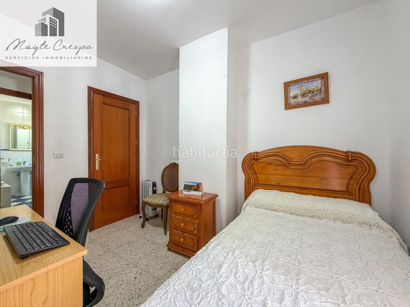 Foto bc6daae7-92a2-4f04-98b4-0cf99b377493. Chalet en calle estacion 4 casa independiente en la entrada . a 10 minutos de granada en Pinos Genil